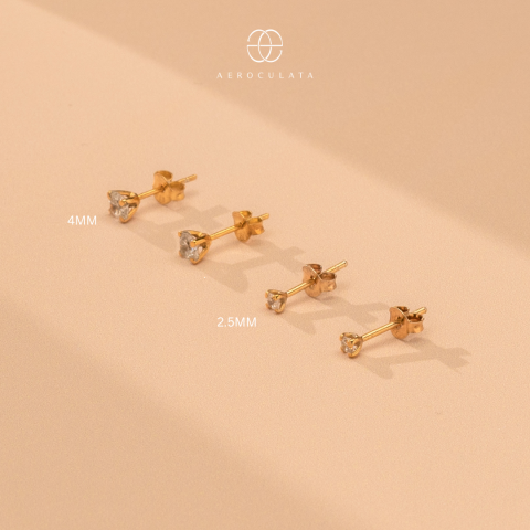 TINY VALLA STUD EARRINGS (2.5MM)